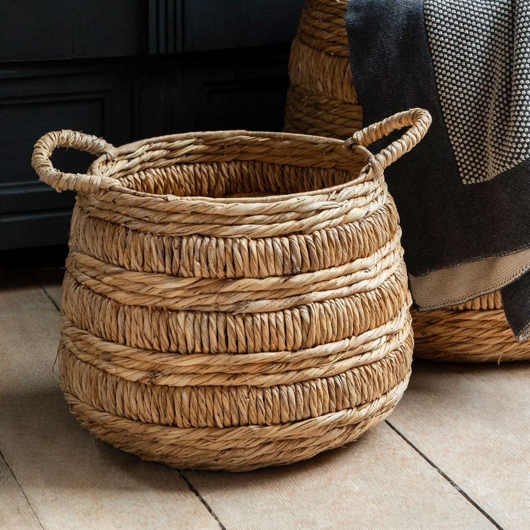 07b2146e-0b1d-4624-92fa-556d25f8c940.jpg Small Round Woven Storage Basket - Bilberry