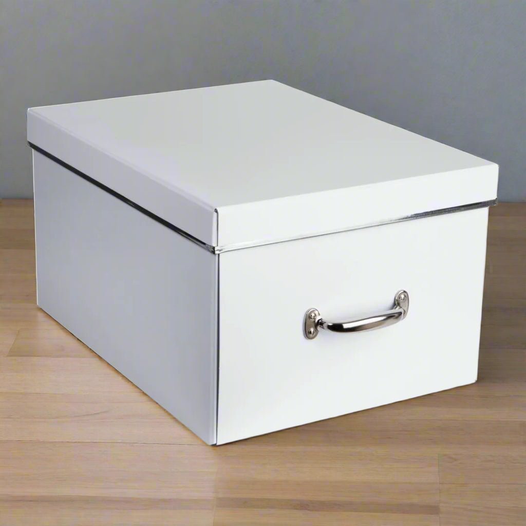 66d59f28a935ad183c816b27_BIGSO_4021_048_11_Engla_1_-p-1080.jpg Large Storage Box with Metal Handles