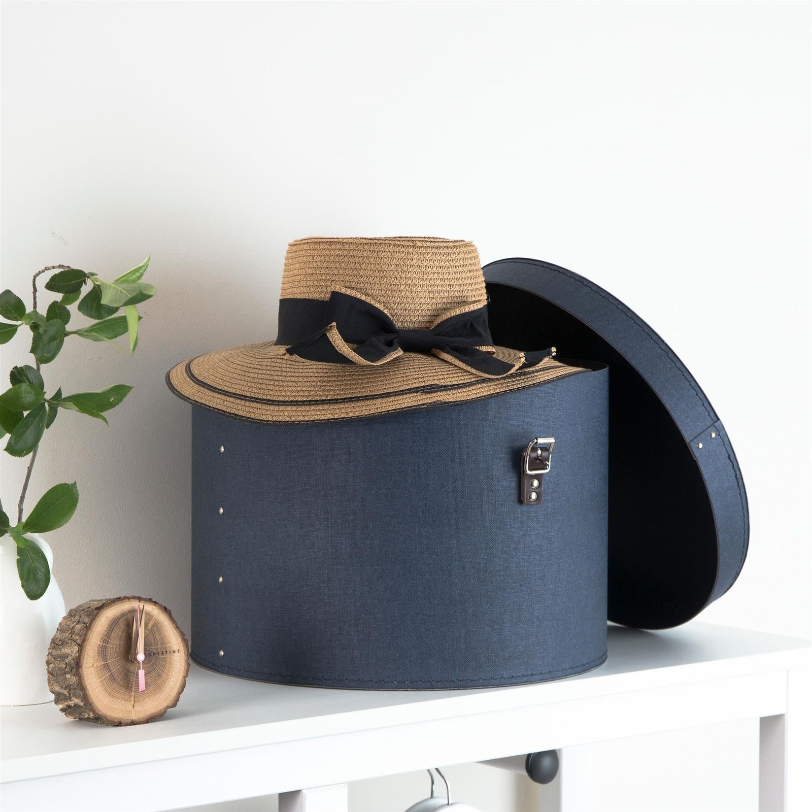 f6c1bb66-44c3-4c90-b822-459c80977e5f.jpg Set Of 2 Hat Boxes With Leather Strap - Rut - Image 3